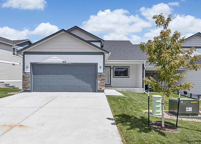Property at 1615 Alyssaelaine Dr, Cheyenne, WY 82007, 3 beds, 2.5 baths