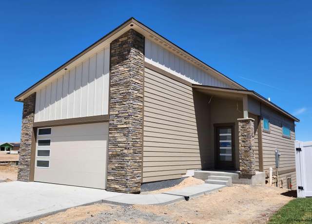 Property at 3935 Saddleback Ln, Cheyenne, WY 82001, 2 beds, 2 baths