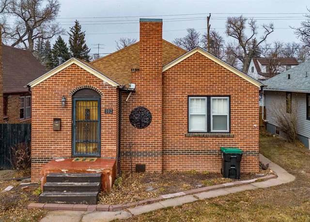 Property at 102 E Pershing Blvd, Cheyenne, WY 82001, 4 beds, 2 baths