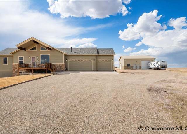 Property at 2084 Zelma Dr, Cheyenne, WY 82009, 3 beds, 2 baths