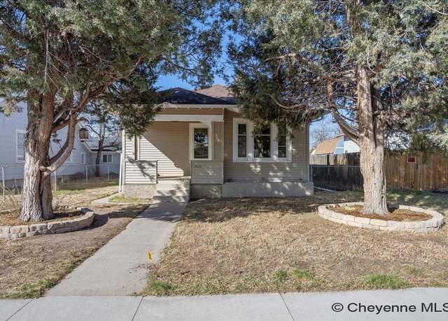 Property at 2804 Snyder Ave, Cheyenne, WY 82001, 2 beds, 1 bath
