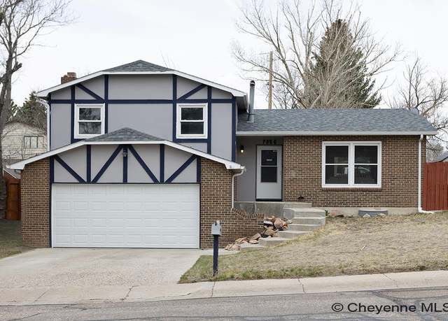 Property at 7020 Bomar Dr, Cheyenne, WY 82009, 4 beds, 3 baths
