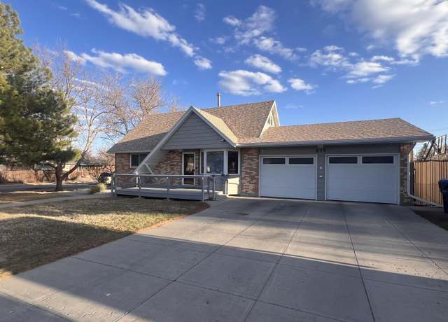 Property at 619 Gardenia Dr, Cheyenne, WY 82009, 5 beds, 3 baths