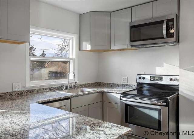 Property at 702 E 2nd St, Cheyenne, WY 82007, 6 beds, 2 baths