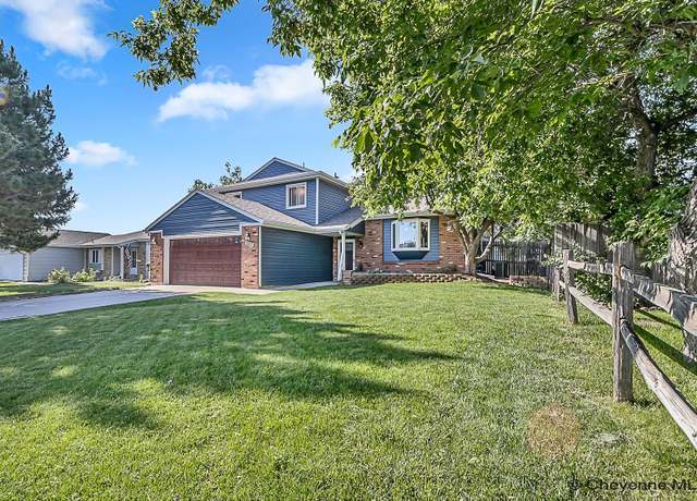 Property at 2105 Briarwood Ln, Cheyenne, WY 82009, 4 beds, 3 baths