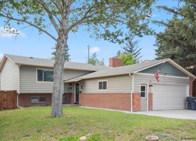 Property at 6538 Moreland Ave, Cheyenne, WY 82009, 4 beds, 2 baths