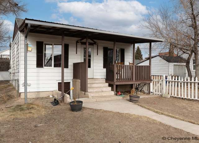 Property at 2510 E 11th St, Cheyenne, WY 82001, 3 beds, 2 baths