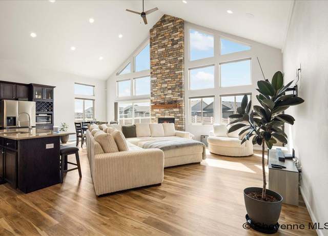 Property at 2200 Ledoux Dr, Cheyenne, WY 82007, 3 beds, 2.5 baths