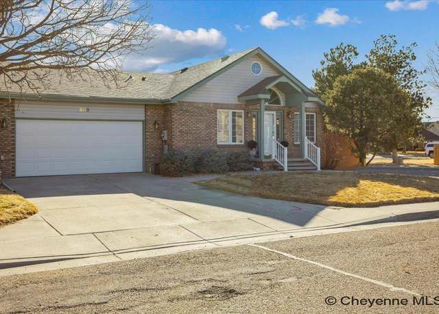 Property at 803 Virginia Ct, Cheyenne, WY 82009, 4 beds, 3 baths