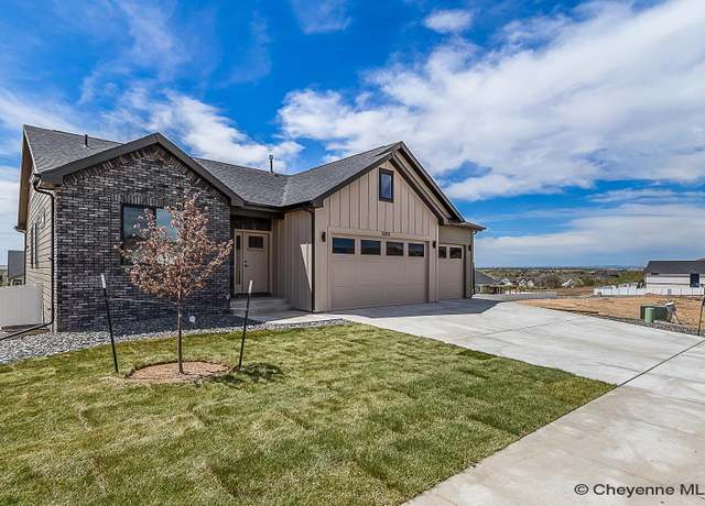 Property at 5323 Sullivan St, Cheyenne, WY 82001, 4 beds, 3 baths