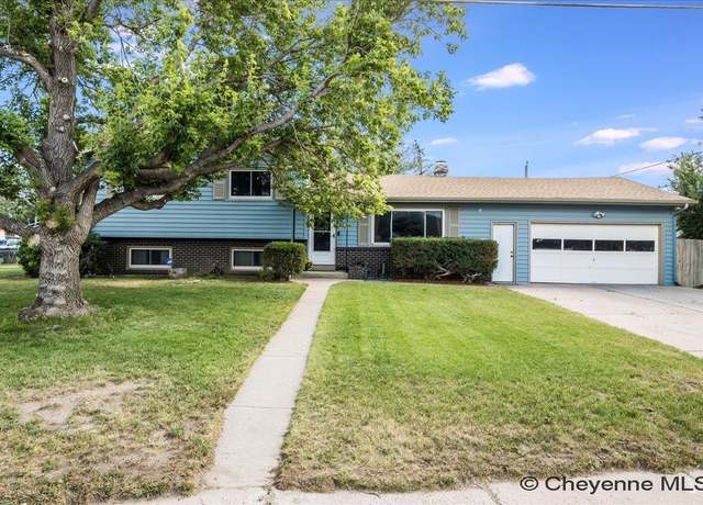 Property at 4825 E 12th St, Cheyenne, WY 82001, 3 beds, 2 baths