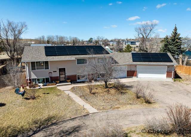 Property at 1802 S Fifth Ave, Cheyenne, WY 82007, 5 beds, 2.5 baths