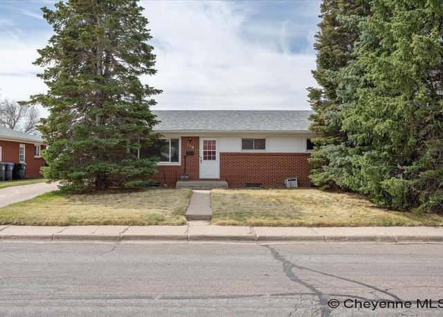 Property at 119 Carroll Ave, Cheyenne, WY 82009, 4 beds, 2 baths