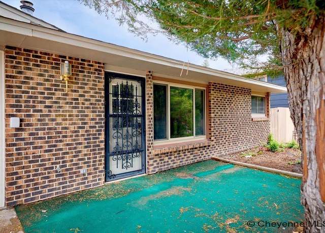 Property at 3212 Morrison Ct, Cheyenne, WY 82001, 3 beds, 2 baths
