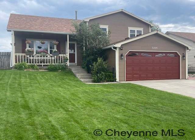 Property at 3209 Smith Pl, Cheyenne, WY 82009, 3 beds, 2.5 baths