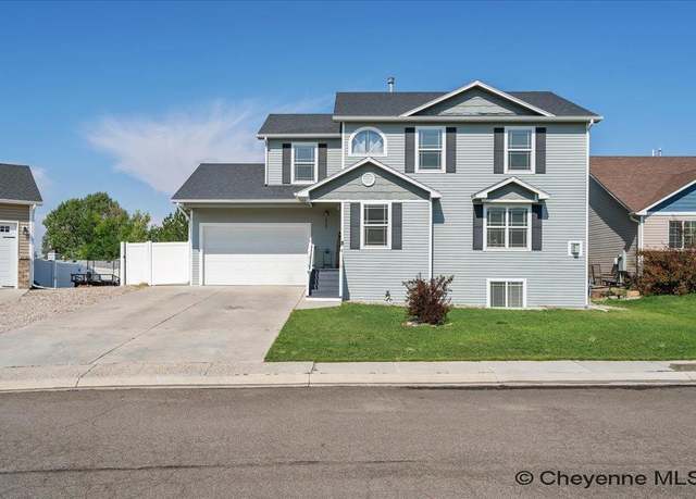 Property at 4904 Topaz Dr, Cheyenne, WY 82009, 4 beds, 4.5 baths