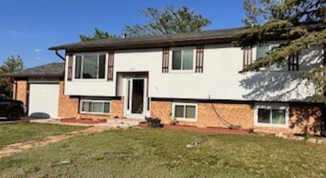Photo of 1013 Crest Park Dr, Cheyenne, WY 82001