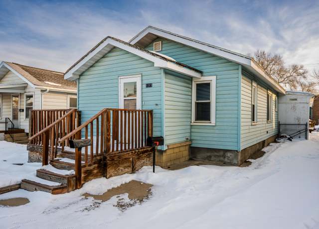 Property at 1215 N Main St, Sheridan, WY 82801, 3 beds, 1 bath