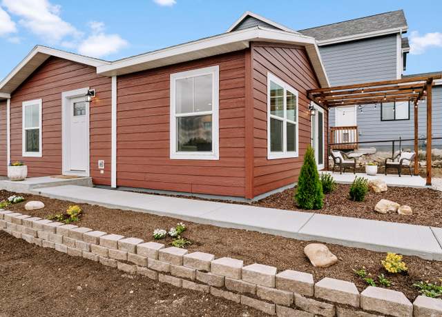 Property at 1971 Birch Ave, Sheridan, WY 82801, 3 beds, 2 baths