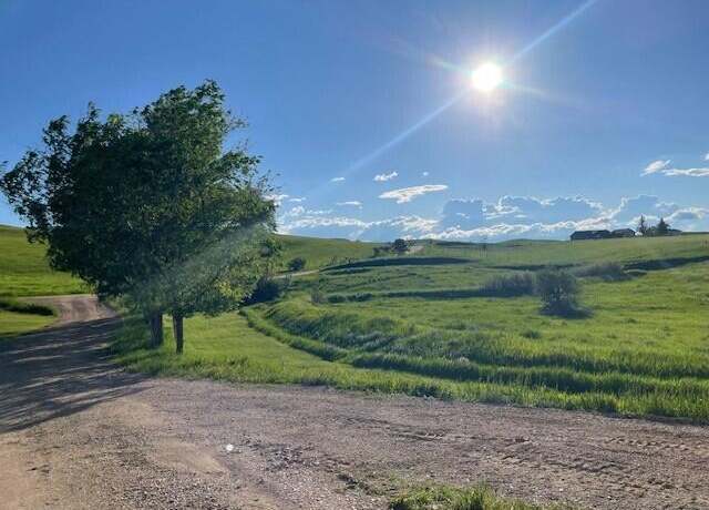 Property at 40 Upper Prairie Dog Rd, Banner, WY 82832, 4 beds, 3 baths