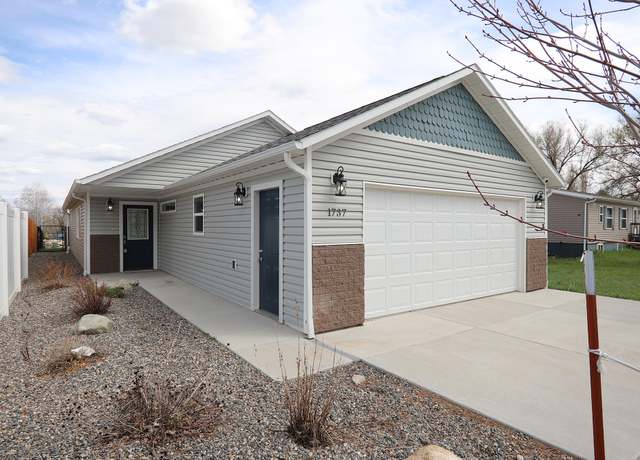 Property at 1737 Yonkee Ave, Sheridan, WY 82801, 3 beds, 2 baths