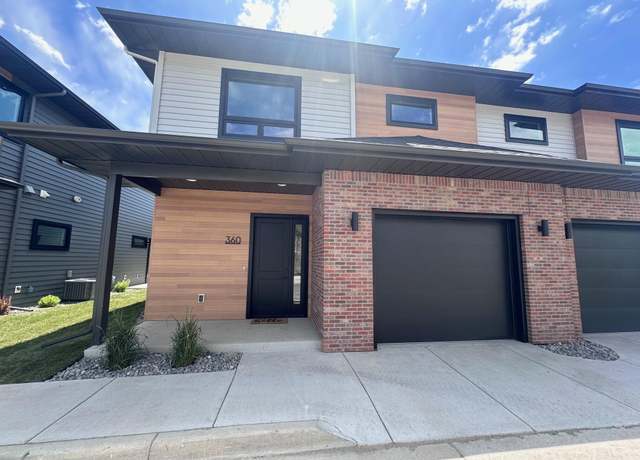 Property at 360 Park Ln, Sheridan, WY 82801, 3 beds, 2.5 baths