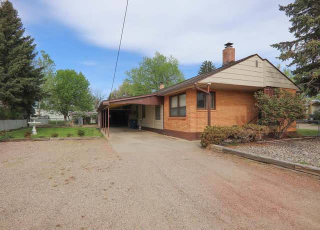 Property at 1106 Ash Ave, Sheridan, WY 82801, 3 beds, 1.25 baths