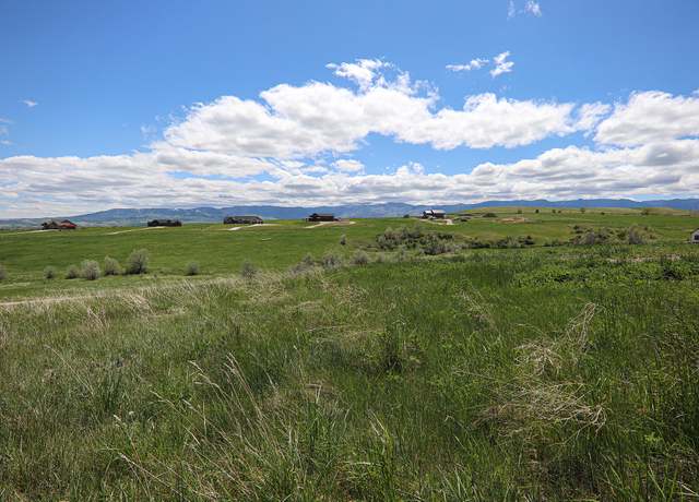 Property at 18 Convair Rd, Sheridan, WY 82801