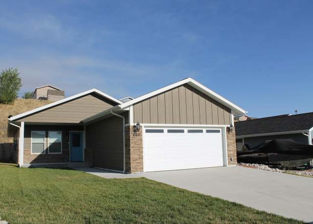 Property at 685 Frank St, Sheridan, WY 82801, 3 beds, 2 baths