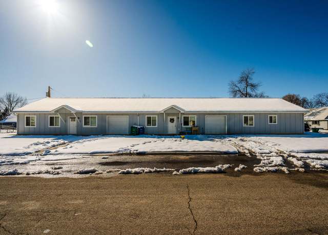 Property at 358 E 7th St, Sheridan, WY 82801, 6 beds, 4 baths