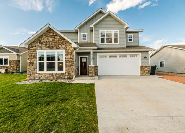 Property at 1325 Silverton Dr, Ranchester, WY 82839, 4 beds, 2.5 baths