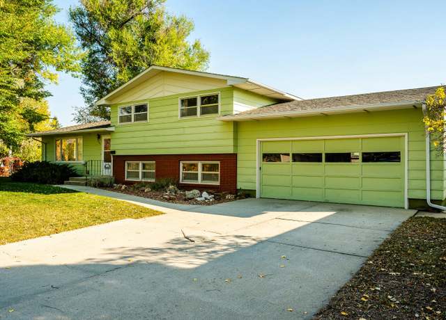 Property at 1407 Martin Ave, Sheridan, WY 82801, 4 beds, 1.5 baths