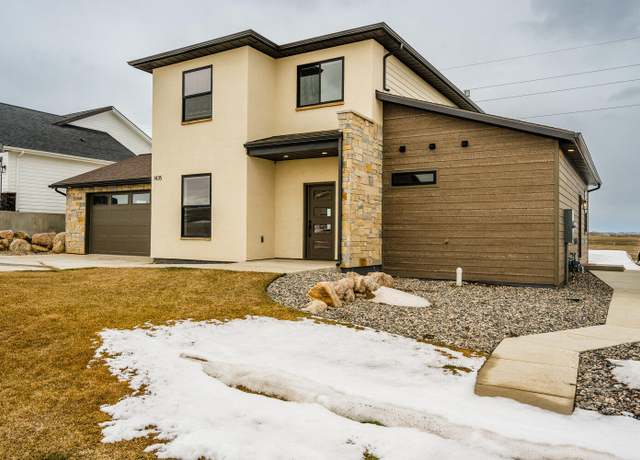Property at 1435 Oxbow Dr, Sheridan, WY 82801, 4 beds, 3.5 baths