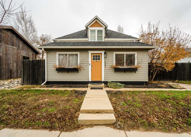 Property at 1047 N Main St, Sheridan, WY 82801, 3 beds, 2 baths