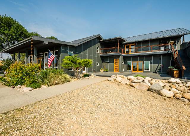 Property at 10 South Frk, Big Horn, WY 82833, 3 beds, 3.5 baths