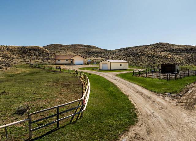 Property at 18 Chuckwagon Trl, Buffalo, WY 82834, 3 beds, 2 baths