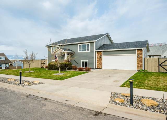Property at 1702 Poplar Trl, Sheridan, WY 82801, 4 beds, 2 baths