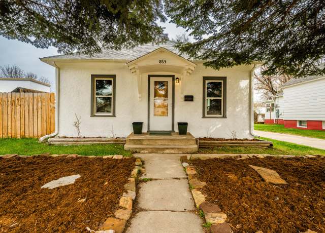 Property at 865 W Works St, Sheridan, WY 82801, 3 beds, 2 baths