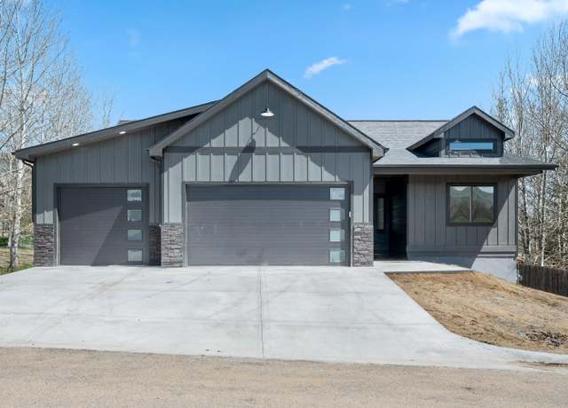 Property at 1005 Klondike Dr, Buffalo, WY 82834, 5 beds, 3 baths