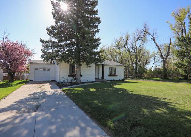 Property at 1221 S Thurmond St, Sheridan, WY 82801, 4 beds, 2 baths