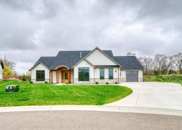 Property at 4 Somerset Cir, Sheridan, WY 82801, 3 beds, 3.5 baths