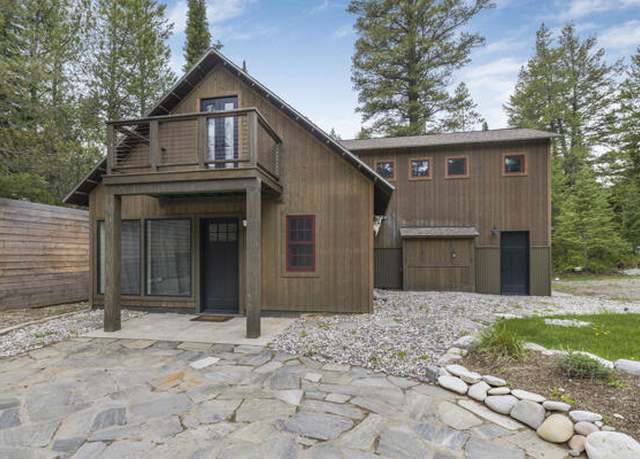 Property at 386 Spruce St, Alpine, WY 83128, 2 beds, 2 baths