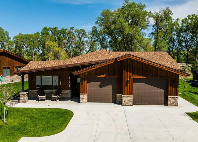 Property at 5 Creekside Ln, Sheridan, WY 82801, 3 beds, 3 baths