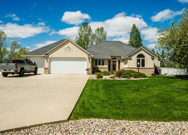 Property at 5750 Big Horn Ave, Sheridan, WY 82801, 5 beds, 3.5 baths