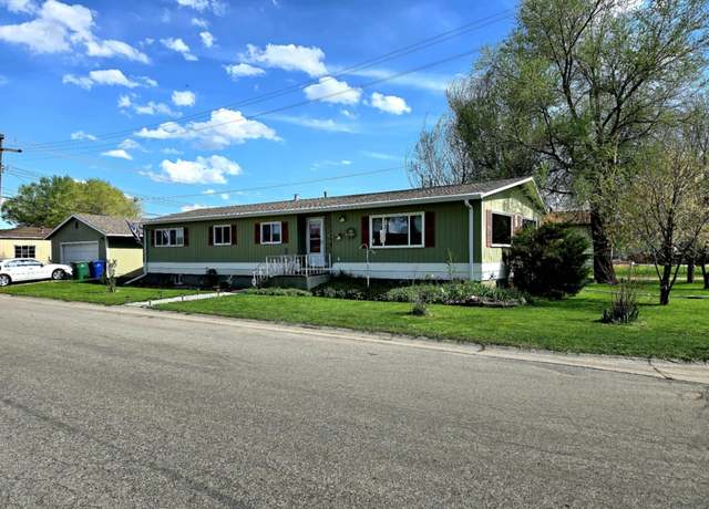 Property at 48 W 14th St, Sheridan, WY 82801, 4 beds, 2.5 baths