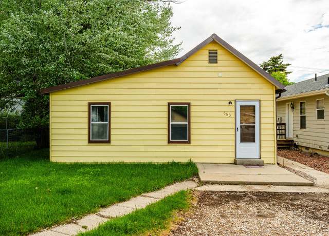 Property at 660 Canby St, Sheridan, WY 82801, 3 beds, 1 bath