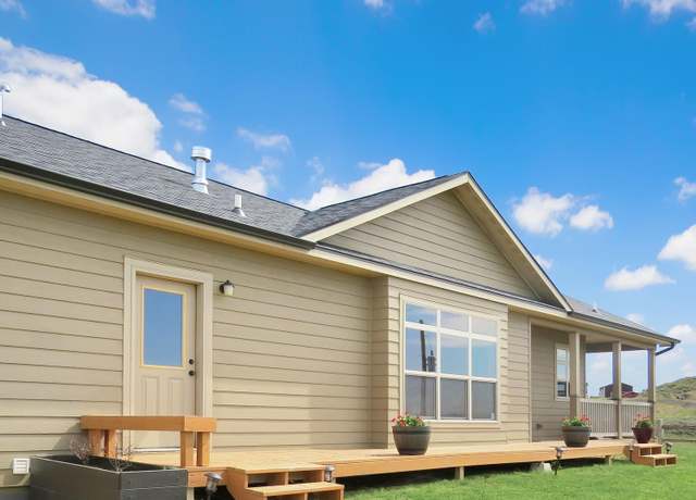 Property at 399 Coutant Creek Rd, Sheridan, WY 82801, 3 beds, 2 baths
