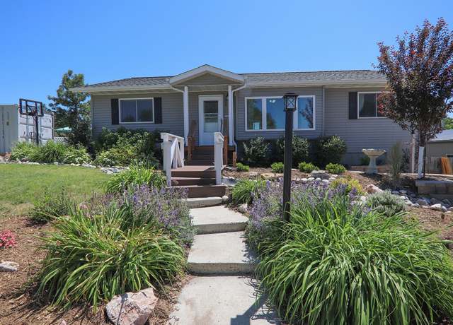 Property at 24 Canby St, Sheridan, WY 82801, 5 beds, 3 baths