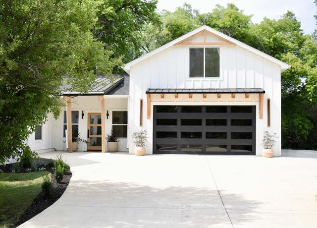 Property at 2035 W 17th St, Sheridan, WY 82801, 4 beds, 3 baths