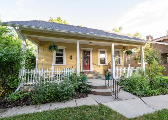 Property at 738 S Thurmond St, Sheridan, WY 82801, 3 beds, 2 baths